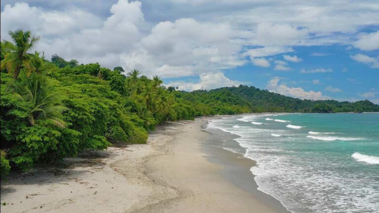 Best Beaches in Costa Rica For the Touristic Beach Vacation